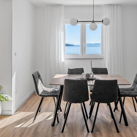 Apartments Bakota オミシュ エクステリア 写真