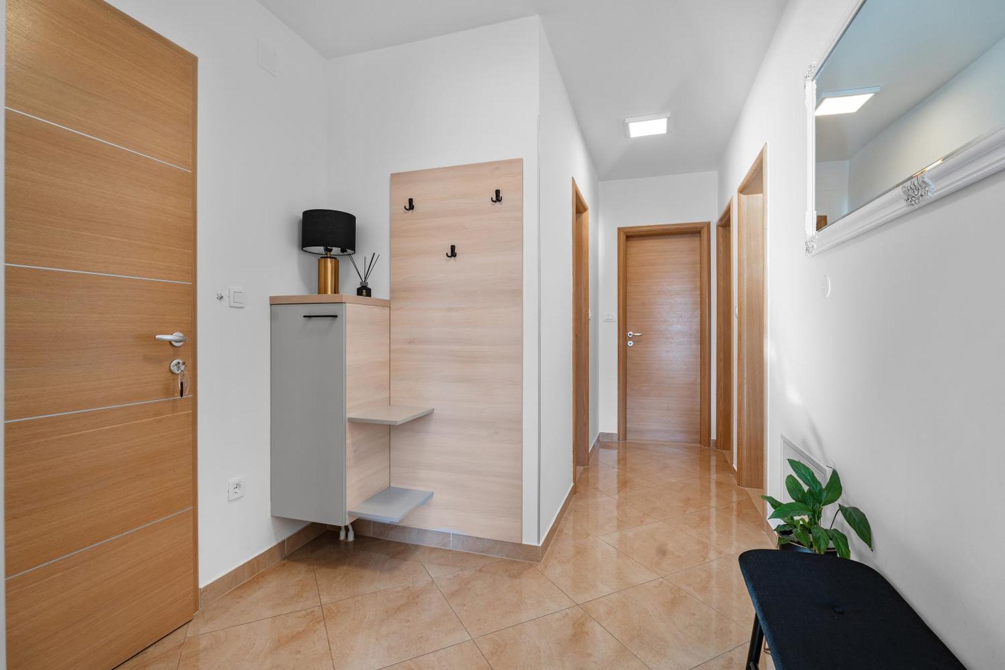 Apartments Bakota オミシュ エクステリア 写真