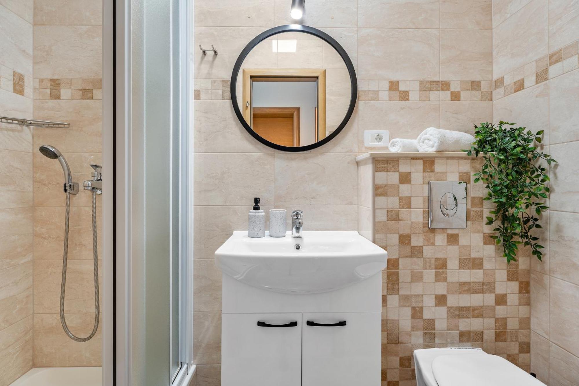 Apartments Bakota オミシュ エクステリア 写真