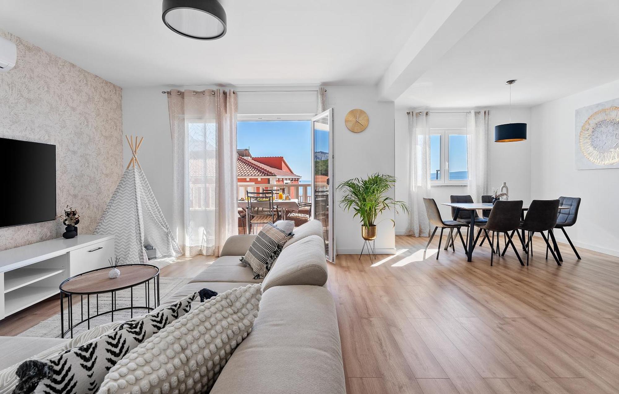 Apartments Bakota オミシュ エクステリア 写真